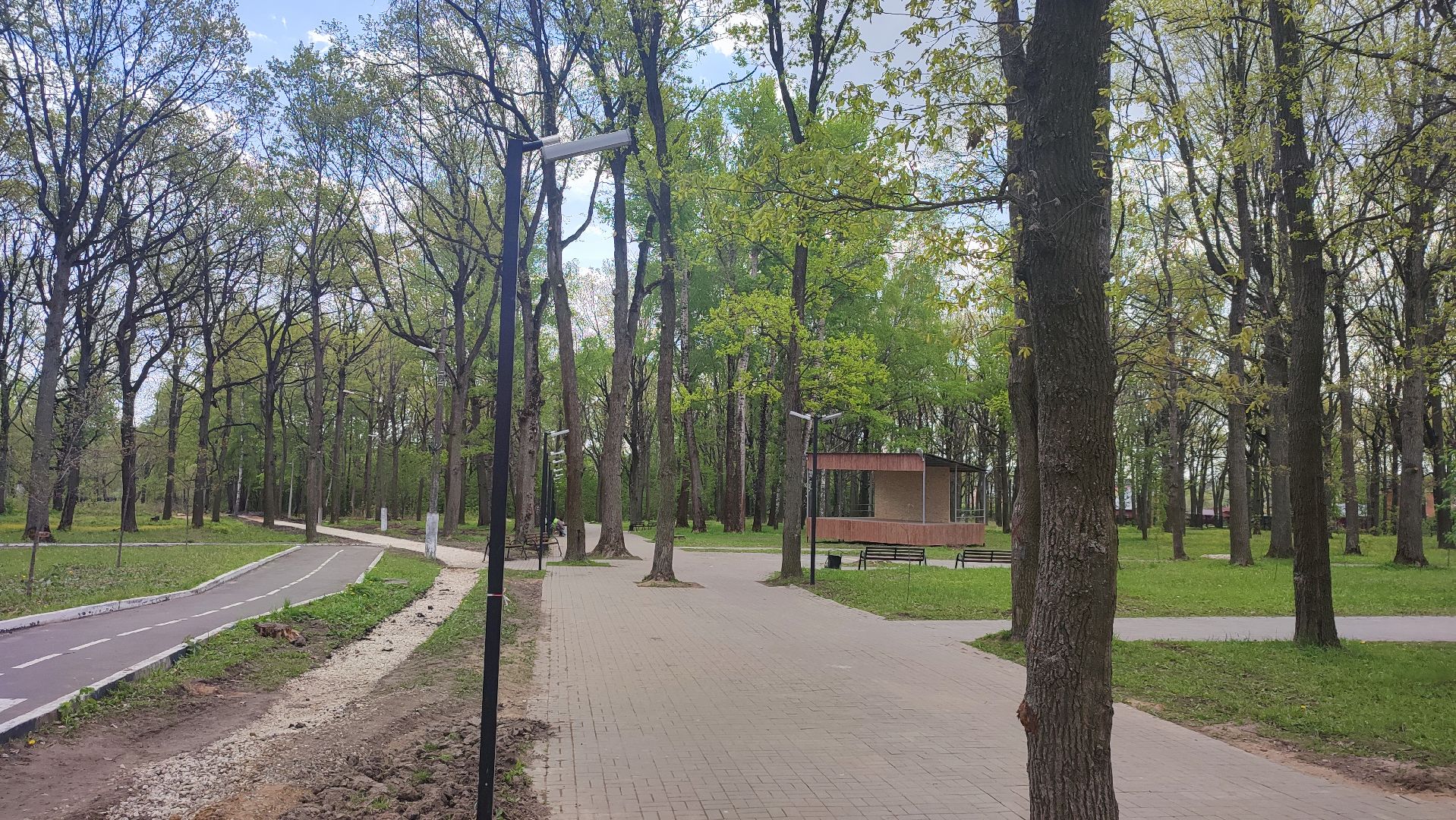 Кашира, Ожерелье, парк, дубовая роща, входная группа, фонари