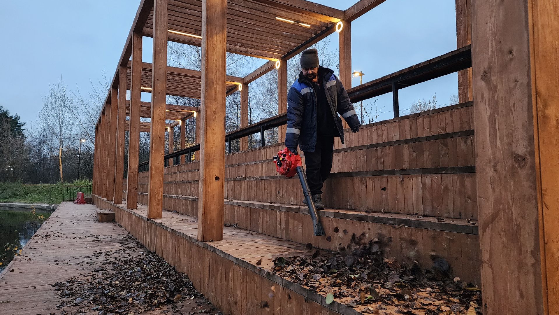благоустройство,  жкх, уборка, дворник, лосино-петровский, парк,