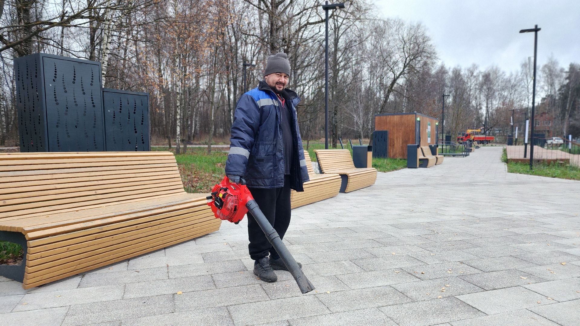 благоустройство,  жкх, уборка, дворник, лосино-петровский, парк,
