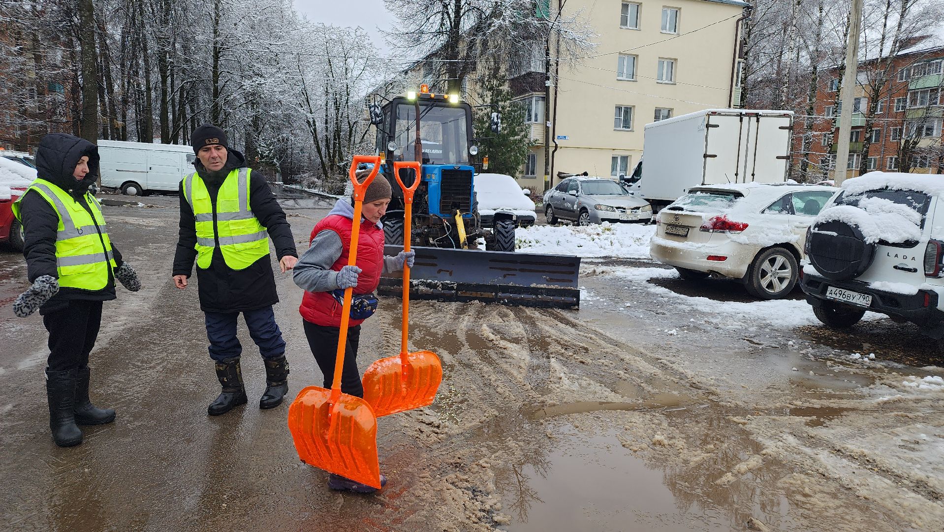 волоколамск, первый снег, жкх,