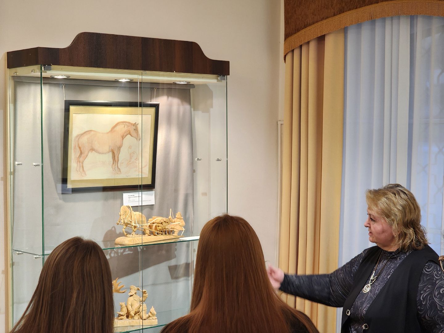 сергиев посад, сергиево-посадский городской округ, хотьково, музей-заповедник абрамцево, выставка, графика,ступинский музей,мир животных, мир животных в мире искусства, отдел художественных ремесел,