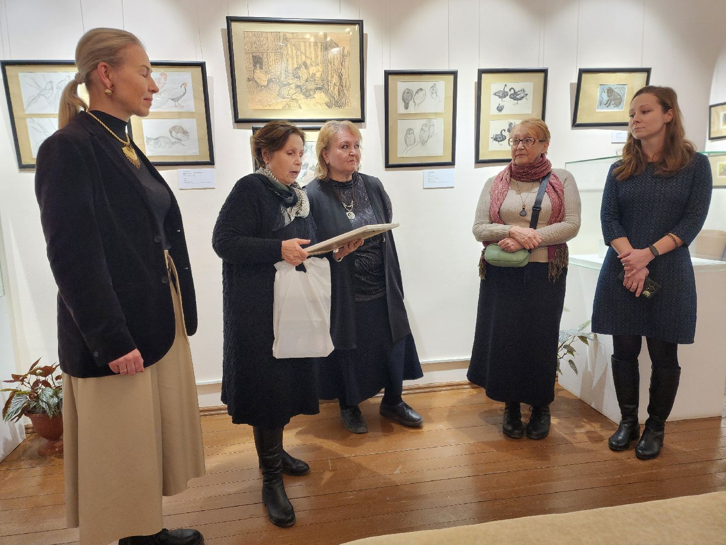 сергиев посад, сергиево-посадский городской округ, хотьково, музей-заповедник абрамцево, выставка, графика,ступинский музей,мир животных, мир животных в мире искусства, отдел художественных ремесел,