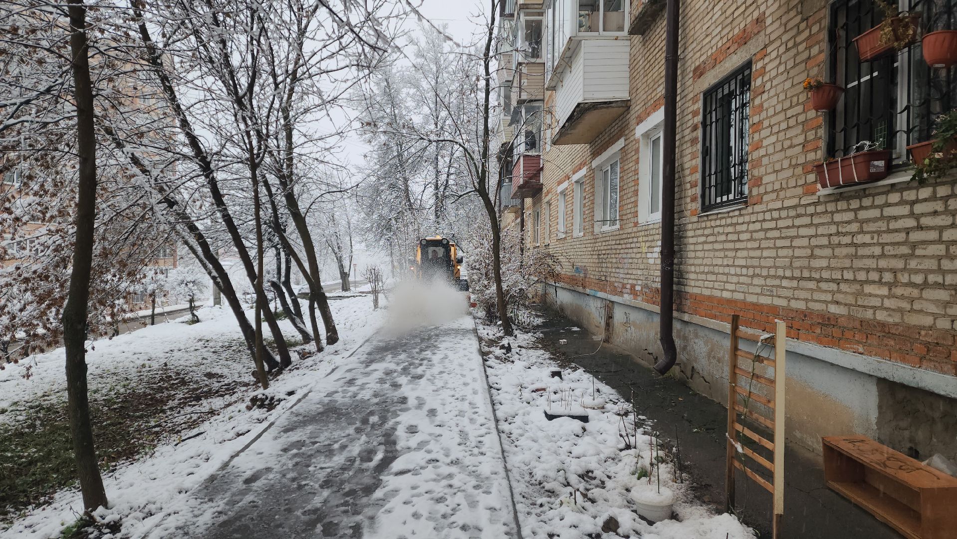 красноармейск, городской округ пушкинский, первый снегопад, уборка снега,