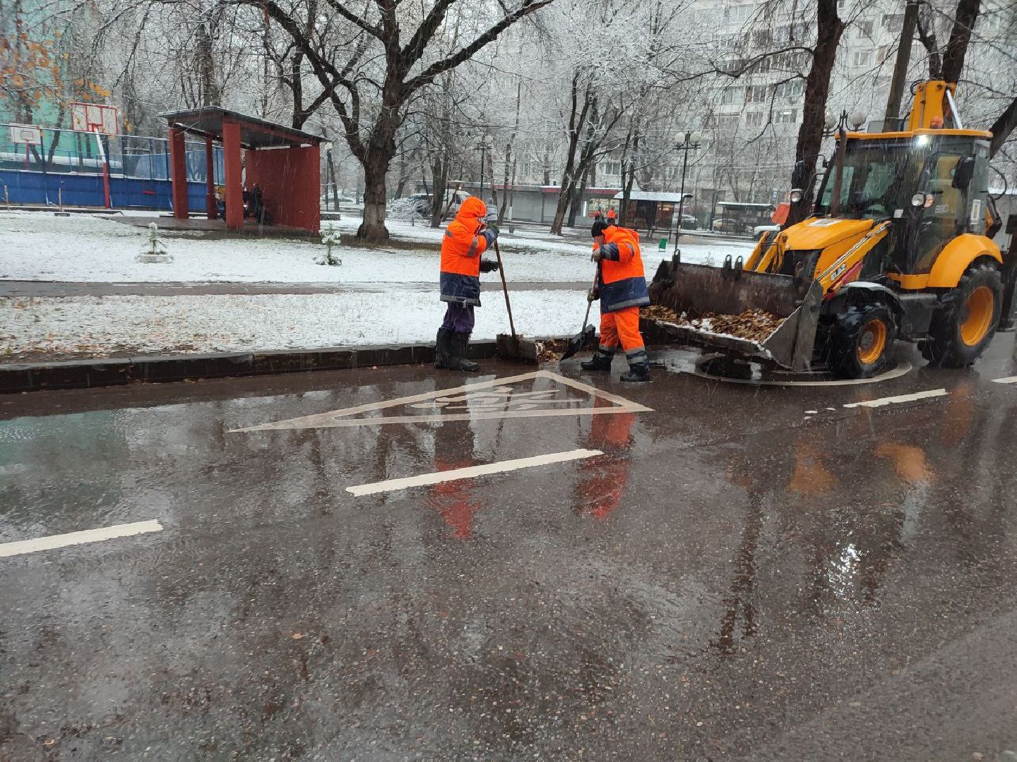 люберцы, первый снег, расчистка снега,