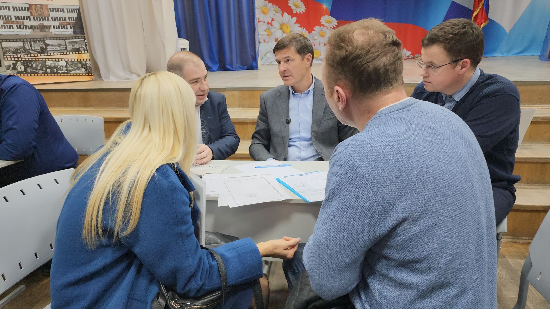 люберцы, выездная администрация, глава люберец владимир волков, жители, строительство фока,детская площадка,