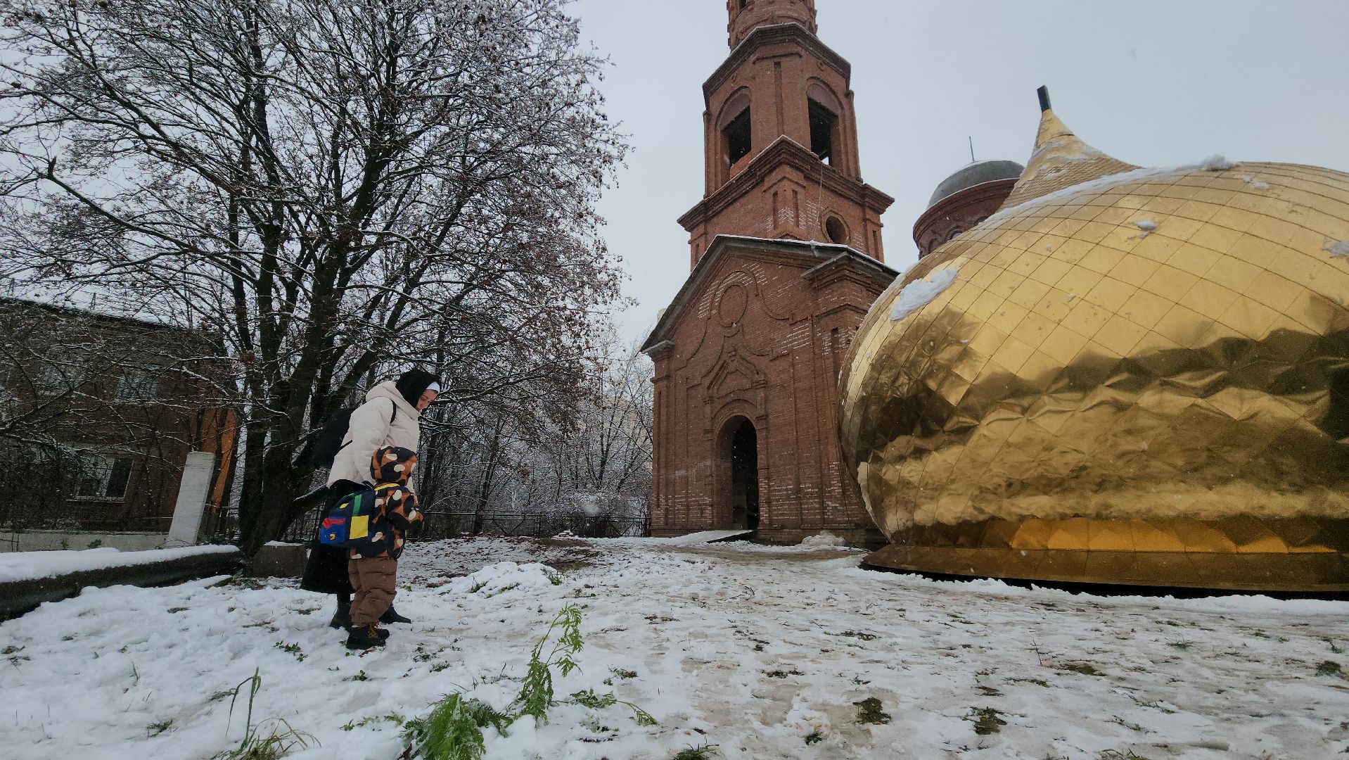 купол над храмом, Лобня,храм в лобне,