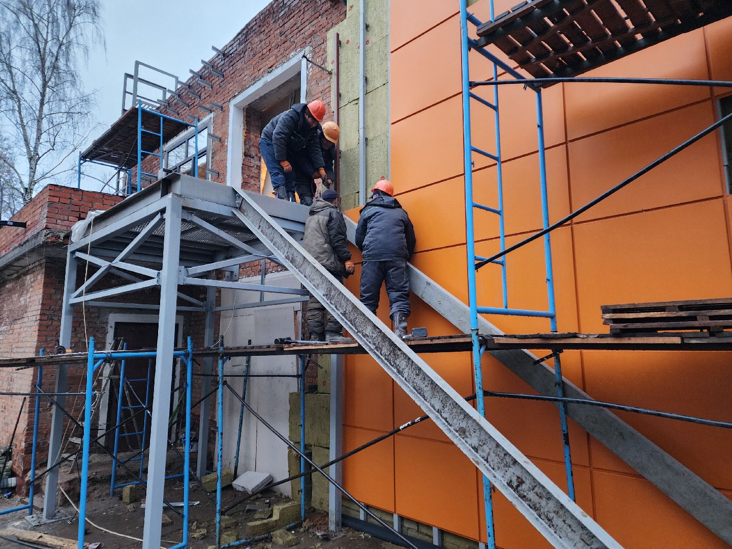 чехов, улица ильича 34а, детский сад, дошкольное отделение, лицей 4, капитальный ремонт, капремонт здания, фасадные работы, утепление наружных стен, облицовка, гидроизоляция, замена кровли, госпрограмма московской области, реконструкция,входная группа, пожарные лестницы, наружные работы,обновление,