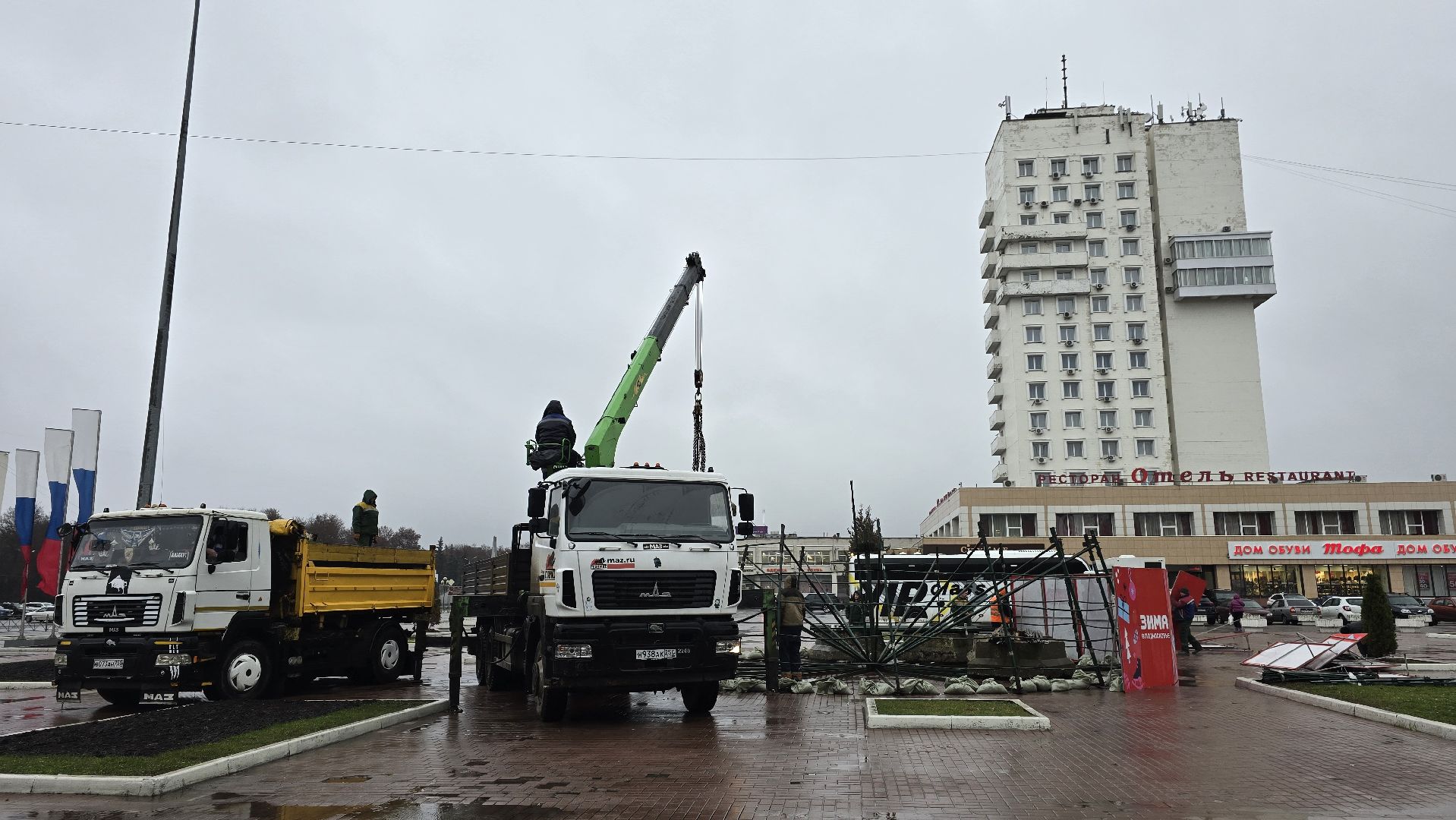 Коломна, новогодняя елка,подготовка к новому году,