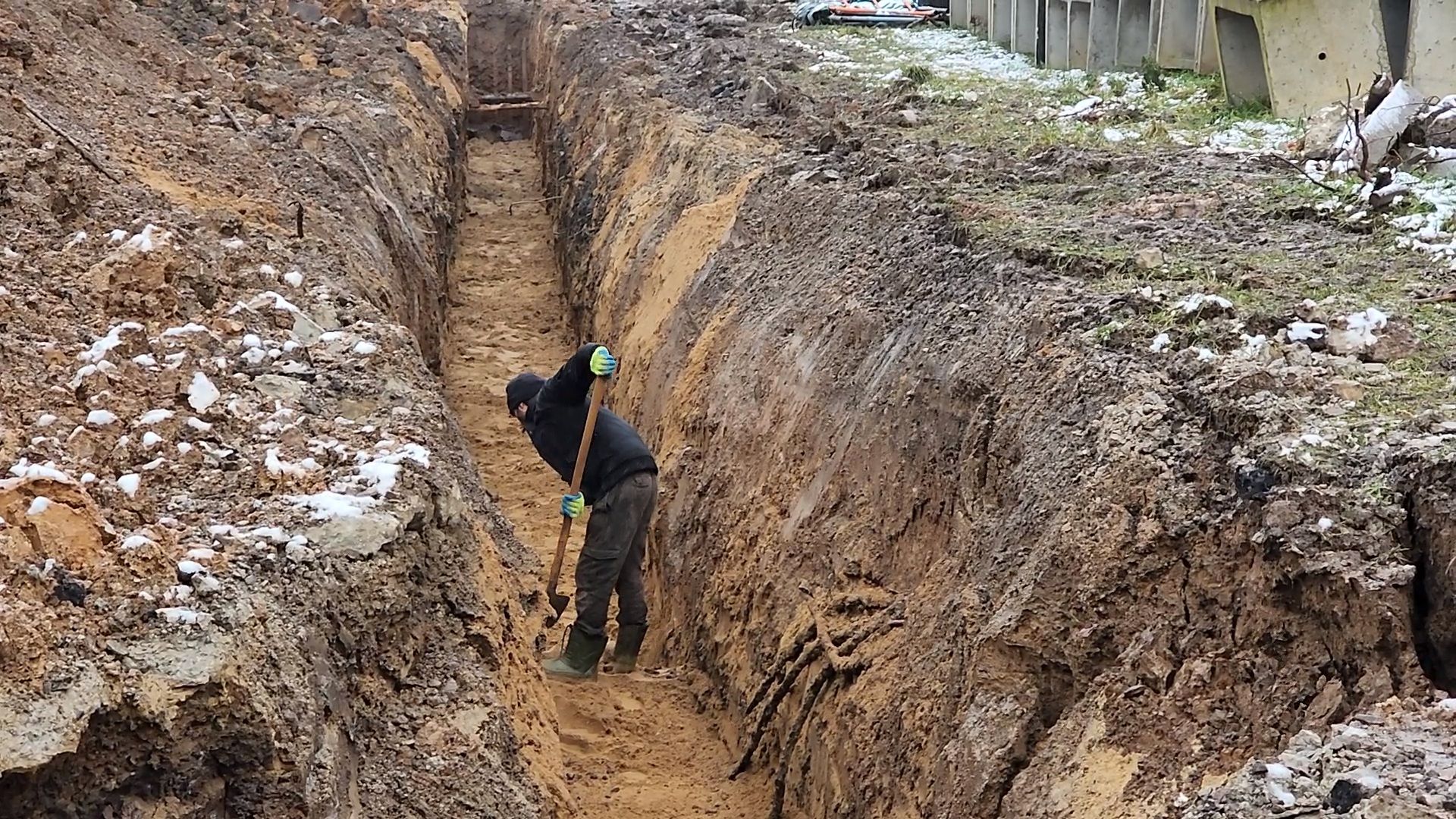 чехов, улица чехова 8а, гимназия 2, пристройка, новый корпус, строительство, реконструкция, прокладка инженерных сетей, водопровод, сеть водоснабжения, вынос кабелей, система электроснабжения, канализация, теплотрасса, котлован, фундамент, земляные работы, госпрограмма московской области,