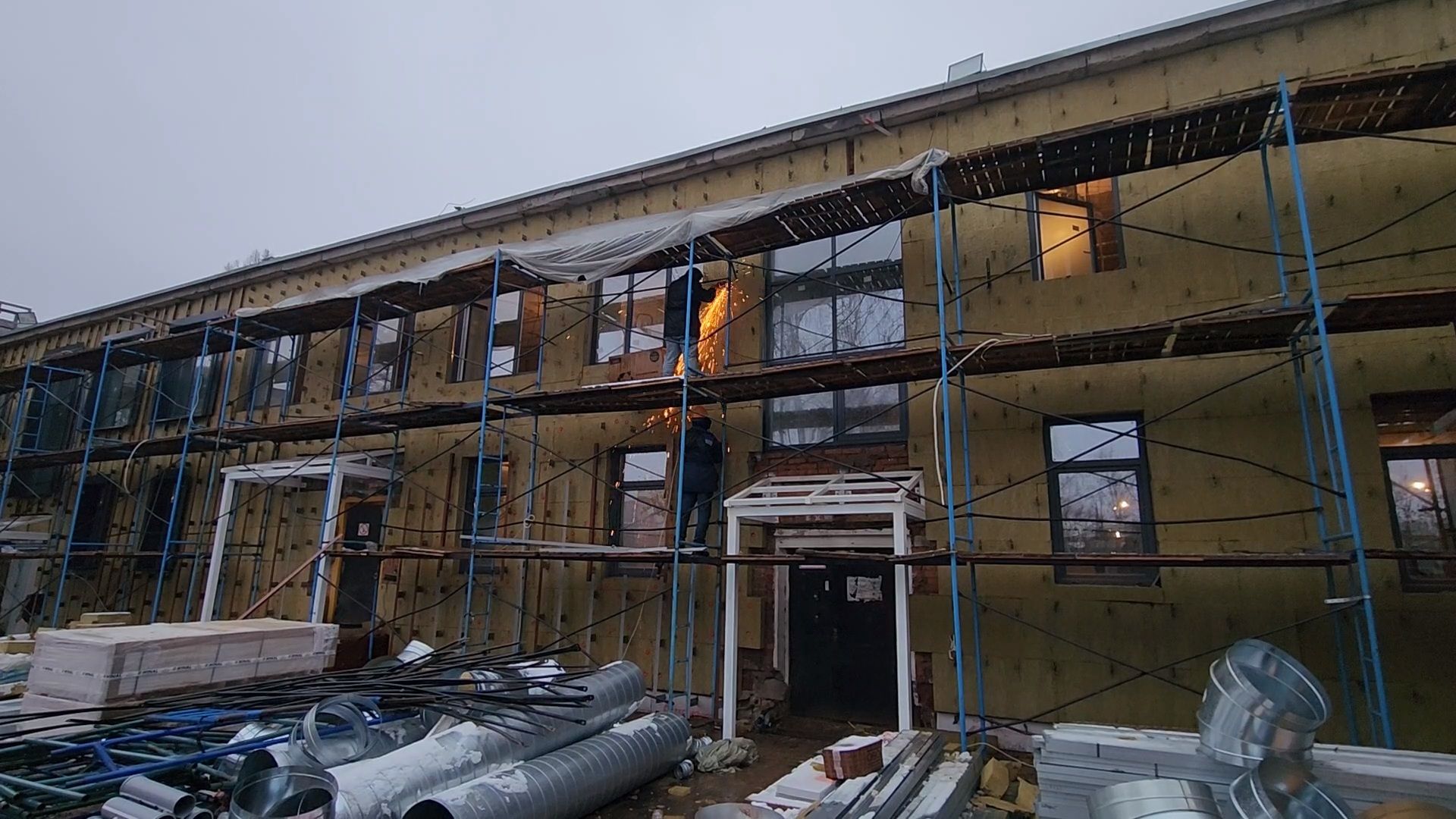 чехов, улица ильича 34а, дошкольное отделение, лицей 4, детский сад, капитальный ремонт, реконструкция, капремонт здания, внутренняя отделка помещений, черновая отделка, чистовая отделка, облицовка панелями, прокладка инженерных сетей,  внутренние коммуникации, водоснабжение, канализация, отопление, слаботочные системы, вентиляция, замена кровли, фасадные работы, госпрограмма московской области,