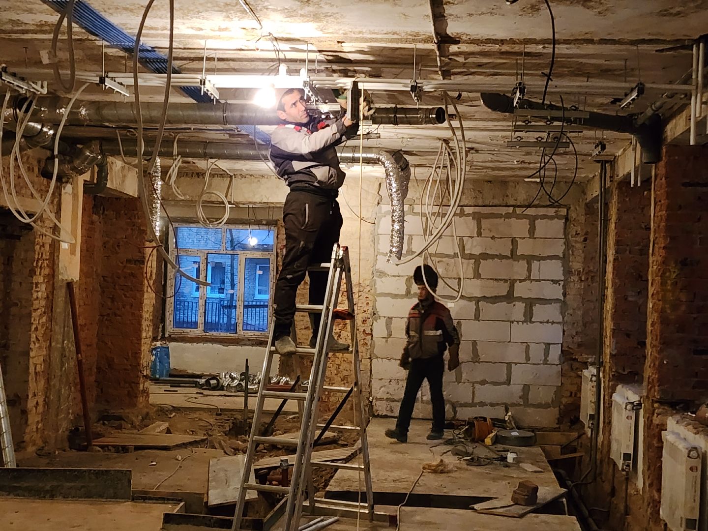 чехов, улица ильича 34а, дошкольное отделение, лицей 4, детский сад, капитальный ремонт, реконструкция, капремонт здания, внутренняя отделка помещений, черновая отделка, чистовая отделка, облицовка панелями, прокладка инженерных сетей,  внутренние коммуникации, водоснабжение, канализация, отопление, слаботочные системы, вентиляция, замена кровли, фасадные работы, госпрограмма московской области,