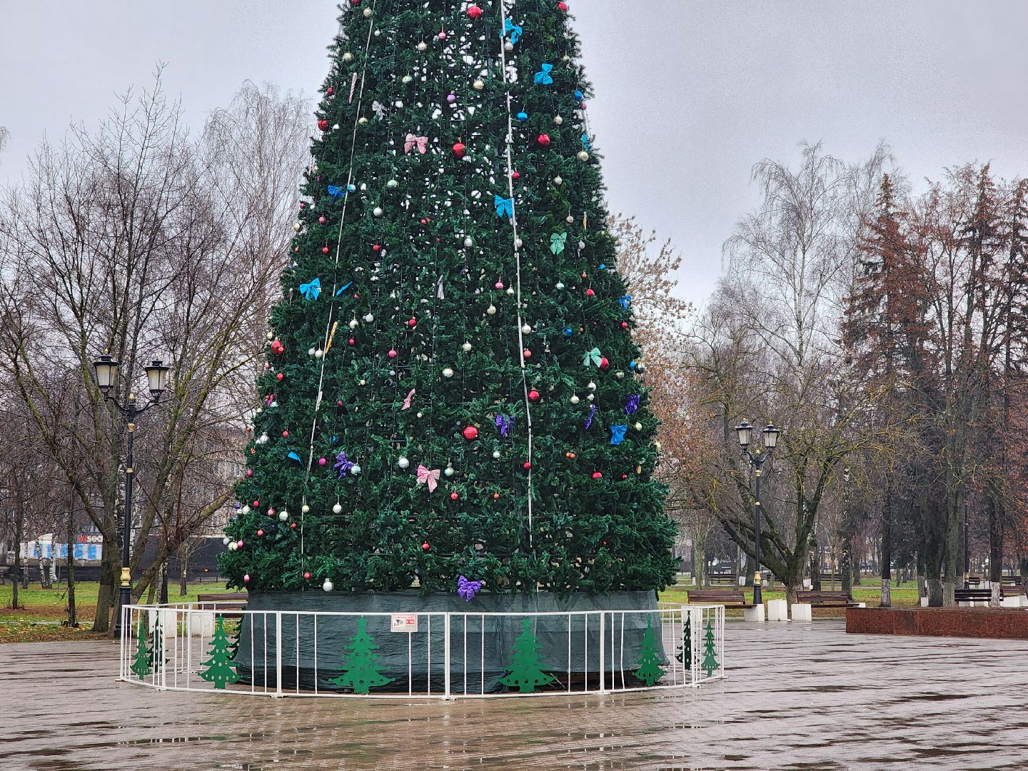 новогодняя елка, новогодние украшения, украшение города к новому году, старая купавна, богородский городский округ,