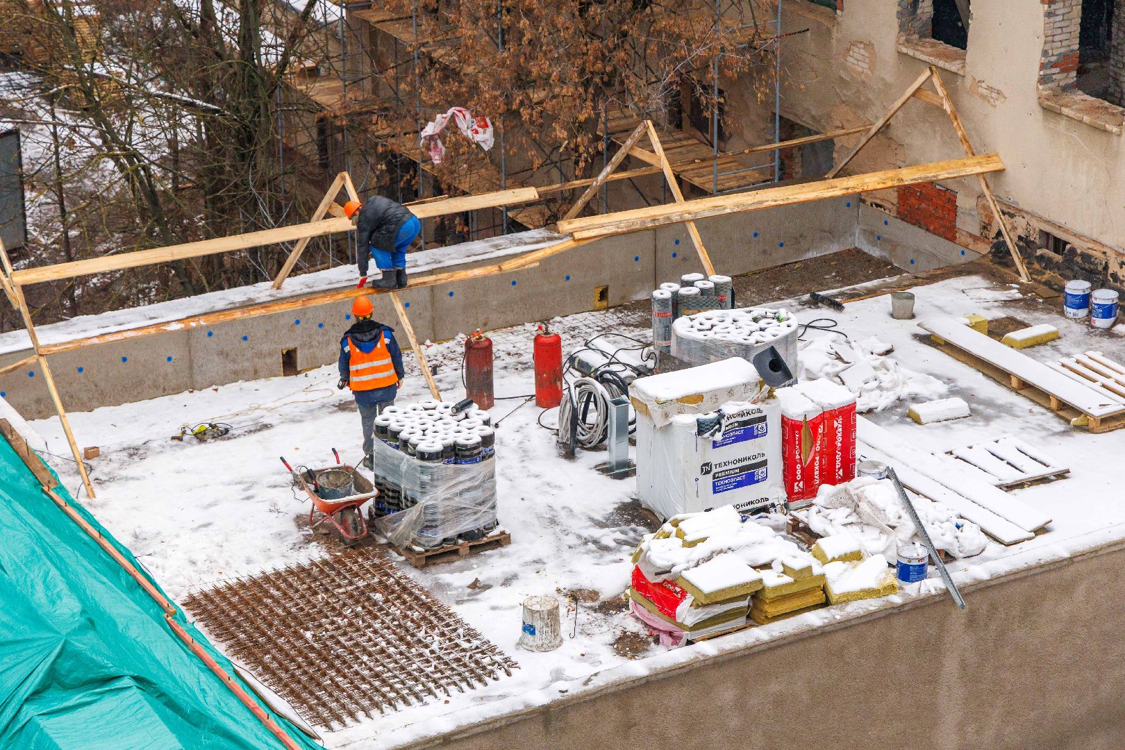 люберцы, ремонт ухтомской больницы, строители,