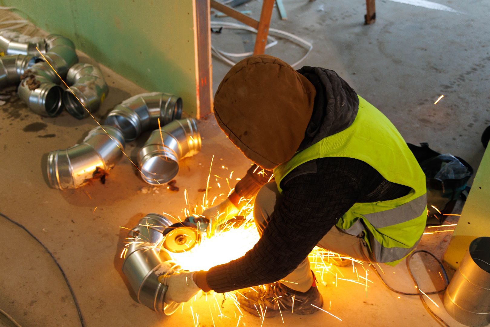 люберцы, ремонт ухтомской больницы, строители,