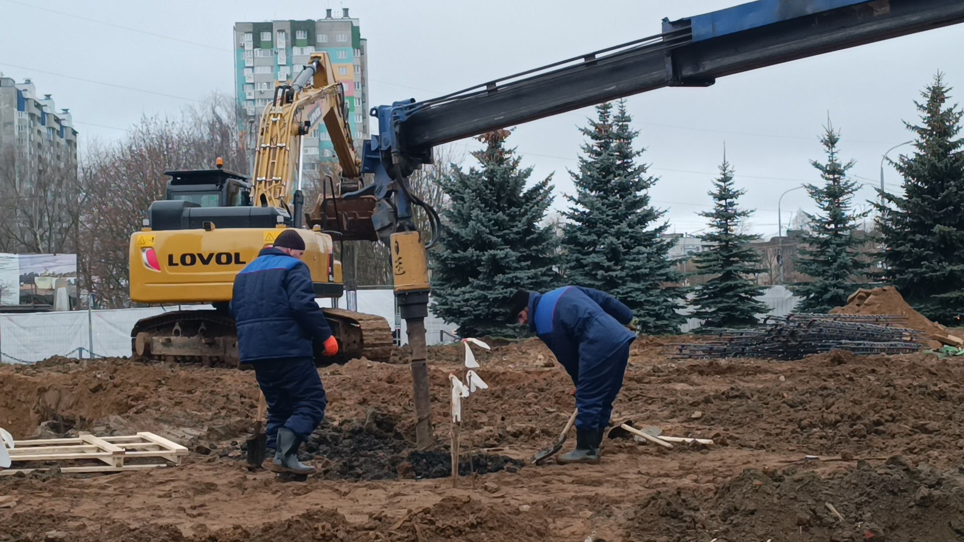 реконструкция , лобня, памятник,