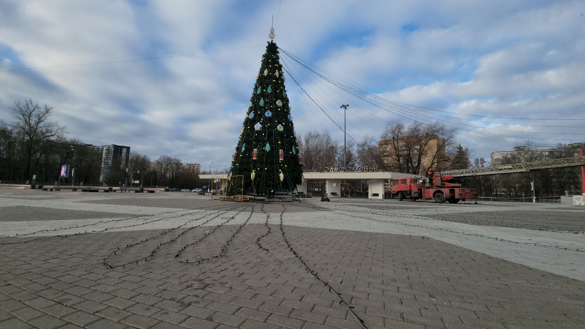 дк подмосковье, красногорск, ёлка, украшение  к новому году, новый год,