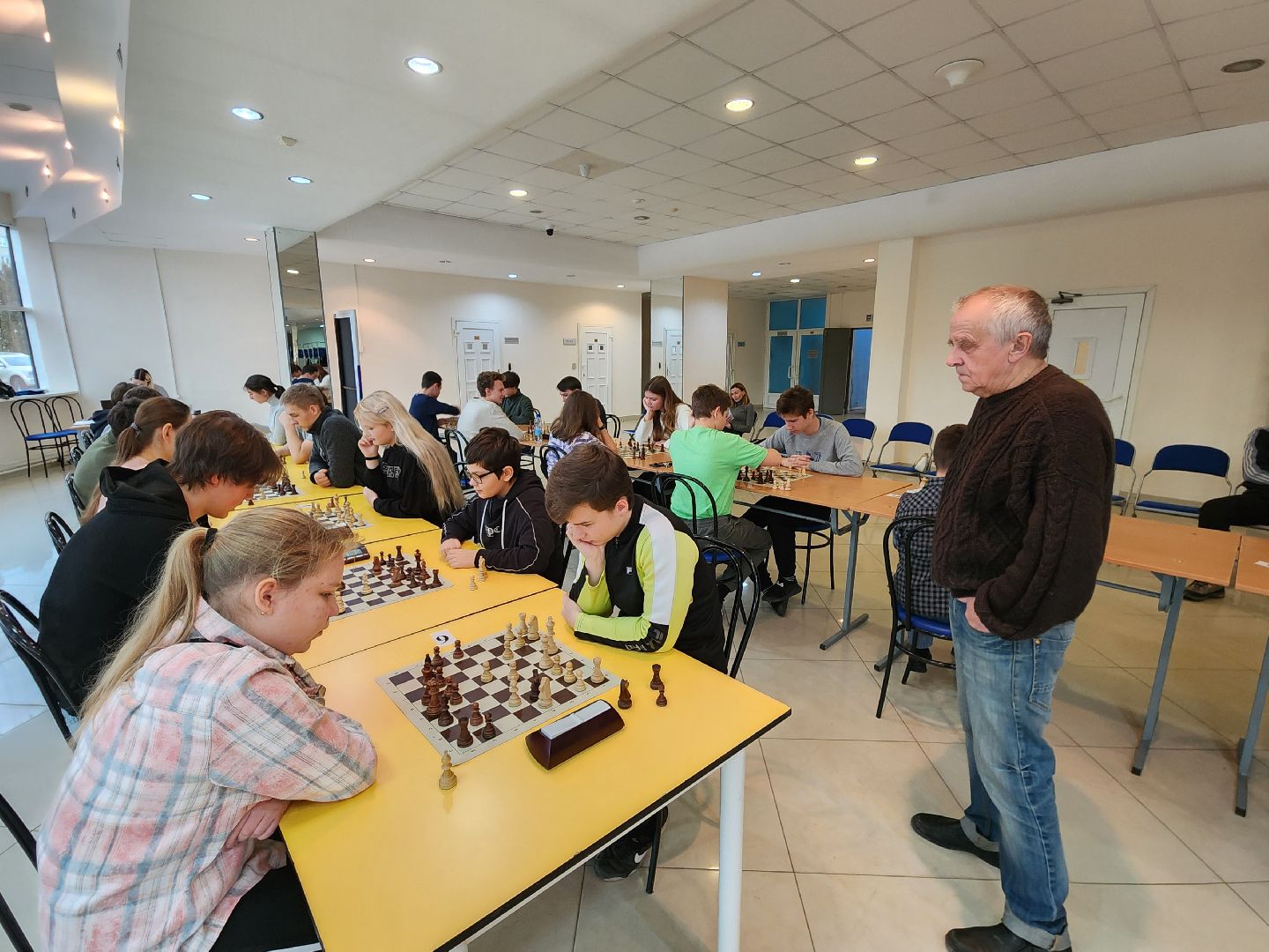 чехов,  соревнования, быстрые шахматы, первый этап, чеховская школьная лига, федерация шахмат чехова, евгений рябинин, главный судья елизавета крылова, единая школьная лига московской области, инициатива губернатора подмосковья, спортивные состязания,