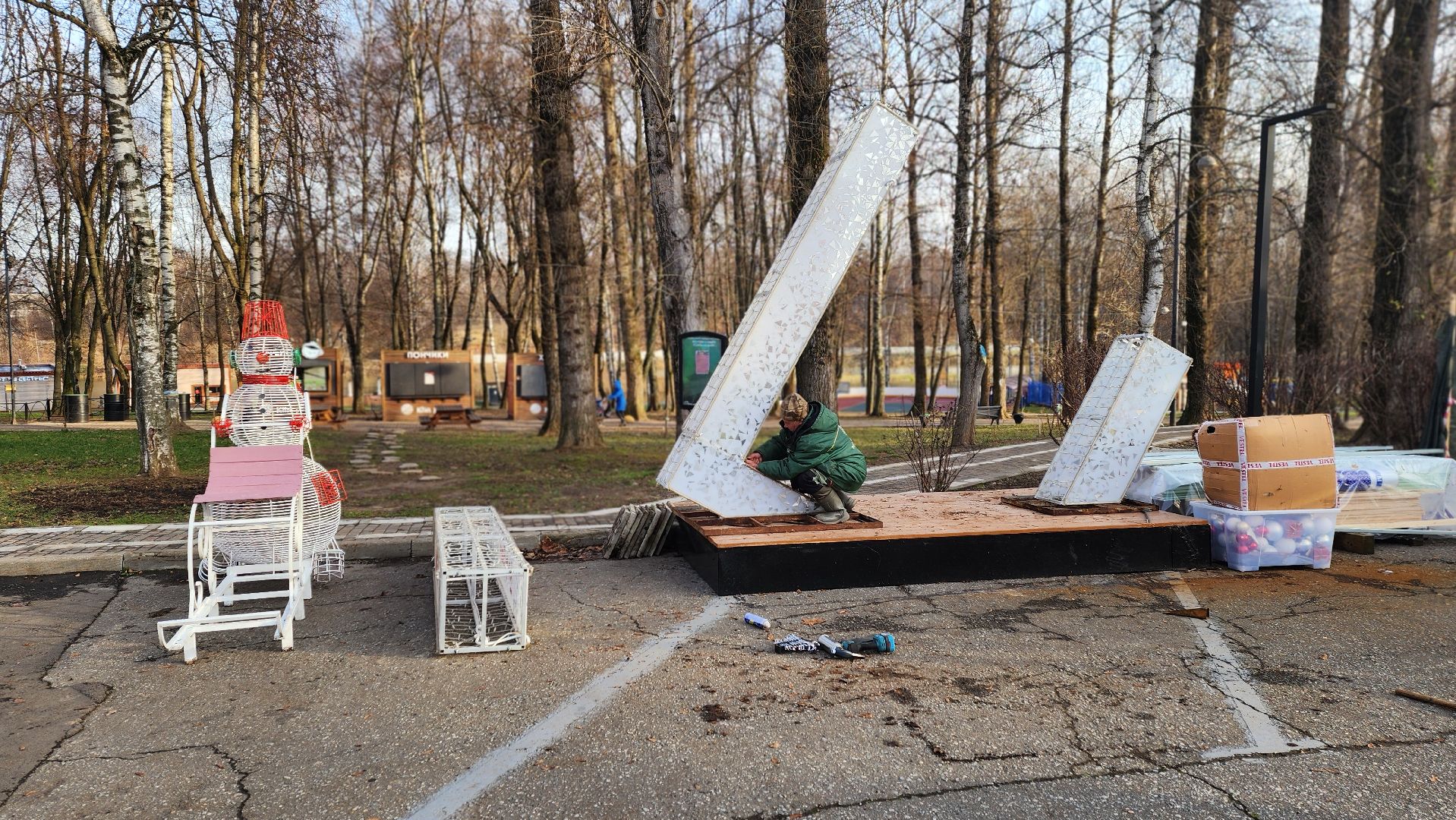 клин, сестрорецкий парк, украшения, резиденция деда мороза, новый год,