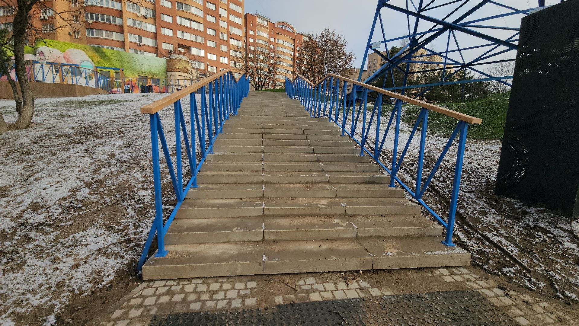 красногорск, яблоневый сквер,