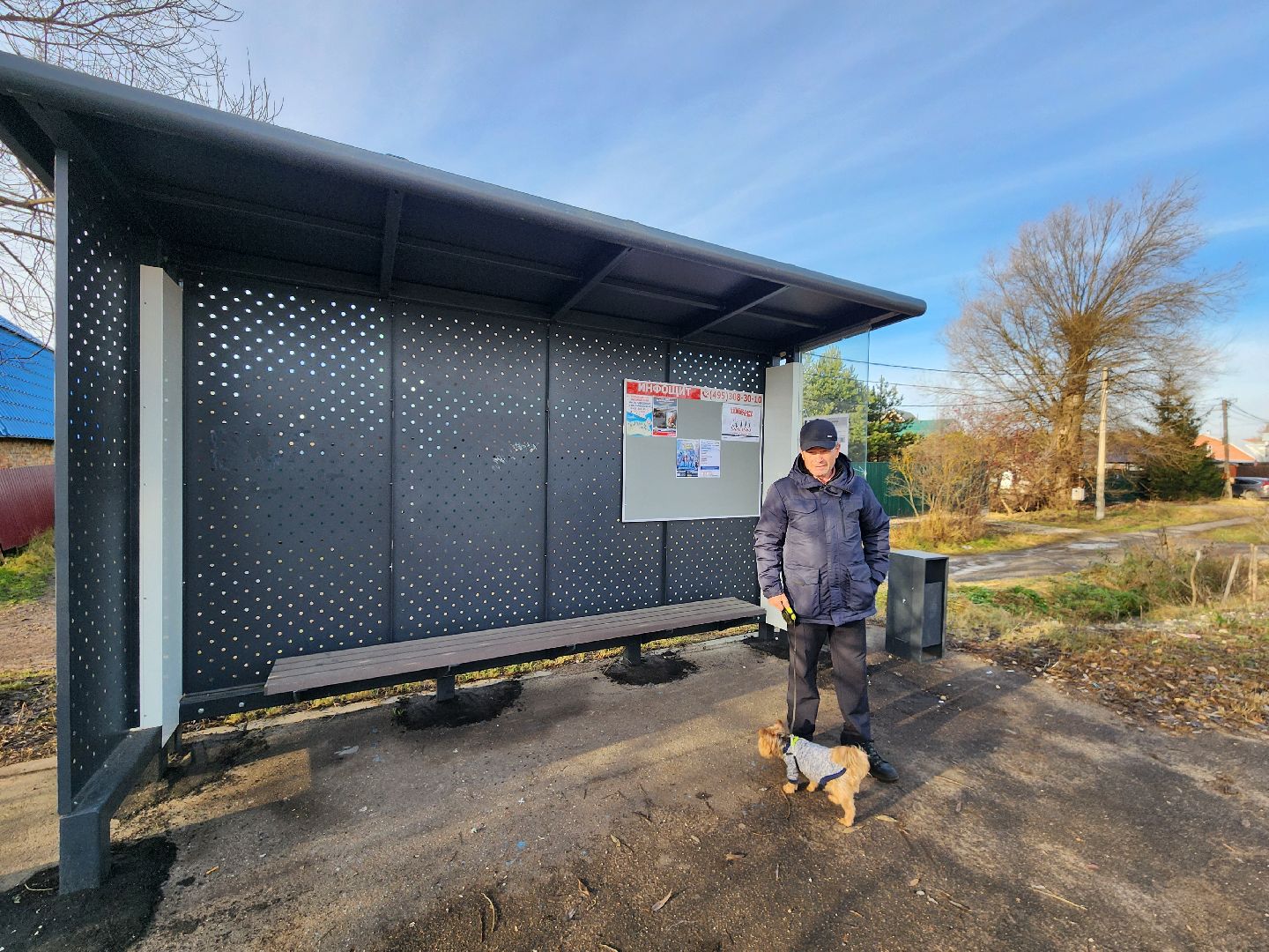 чехов, улица советская, автобусные остановки, павильоны, замена, обновление, мосавтодор, лавочки, урны, расписание автобусов, дорожные знаки и указатели, пешеходный переход,