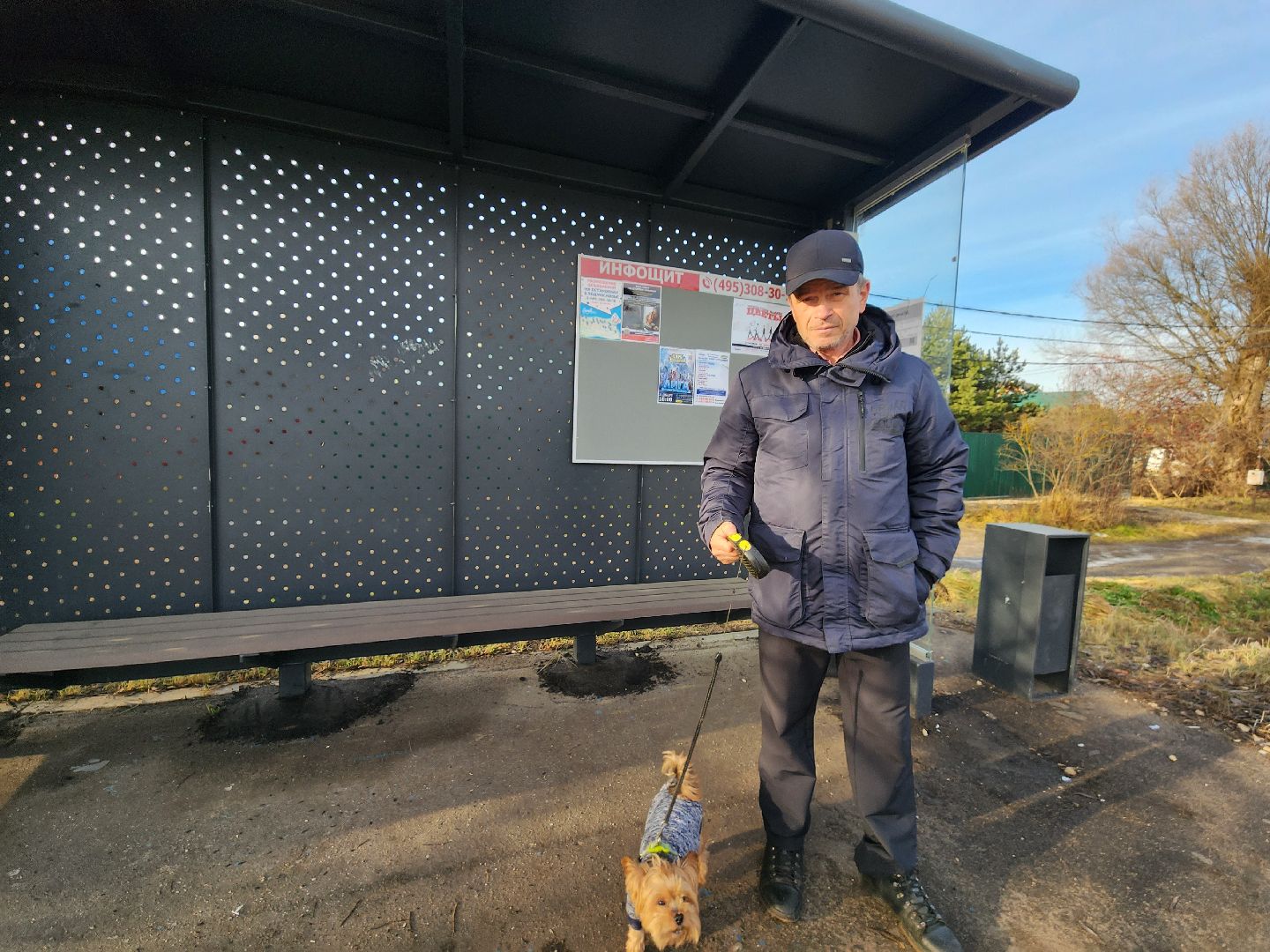 чехов, улица советская, автобусные остановки, павильоны, замена, обновление, мосавтодор, лавочки, урны, расписание автобусов, дорожные знаки и указатели, пешеходный переход,