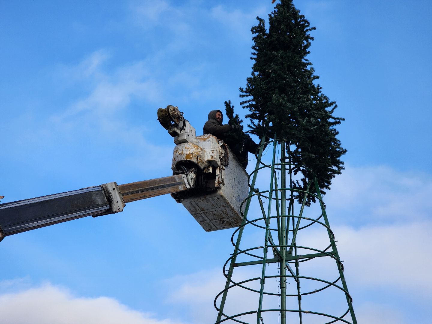 фрязино, установка елки, зима в подмосковье, монтаж елки, ёлка,