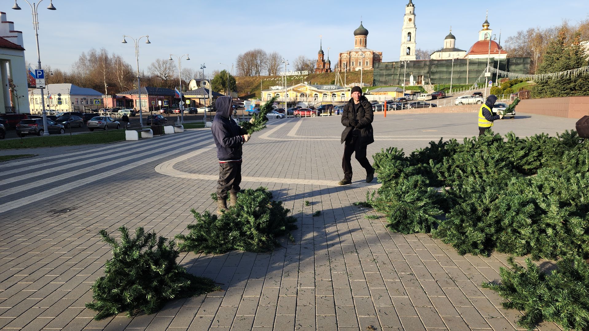 волоколамск, новогодние гирлянды, украшение города,
