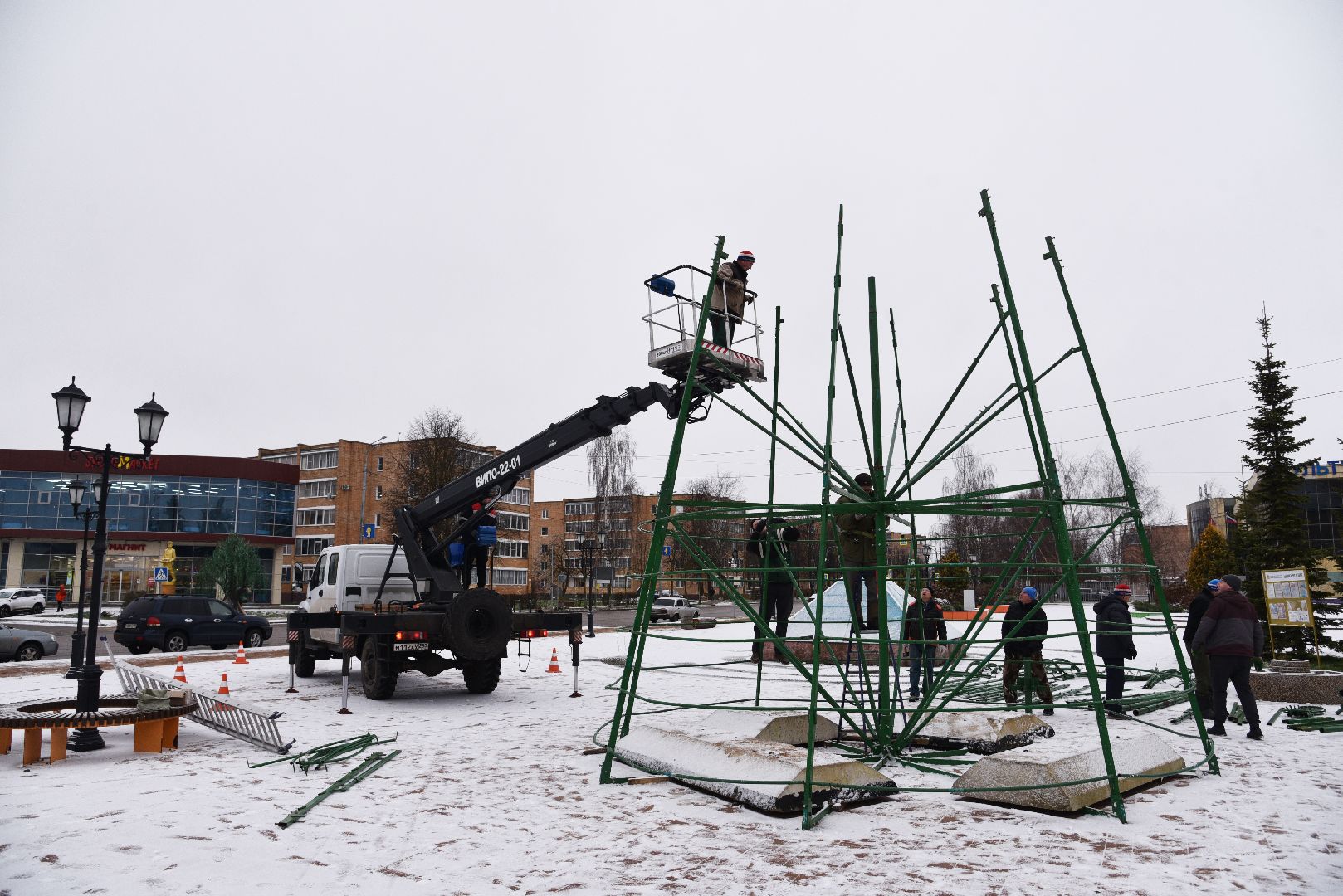 лотошино, благоустройство, новый год, новогодняя елка,