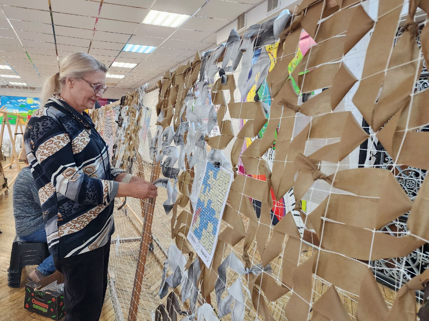 фрязино, плетение сетей, маскировочные сети, волонтеры, добровольцы, помощь фронту,