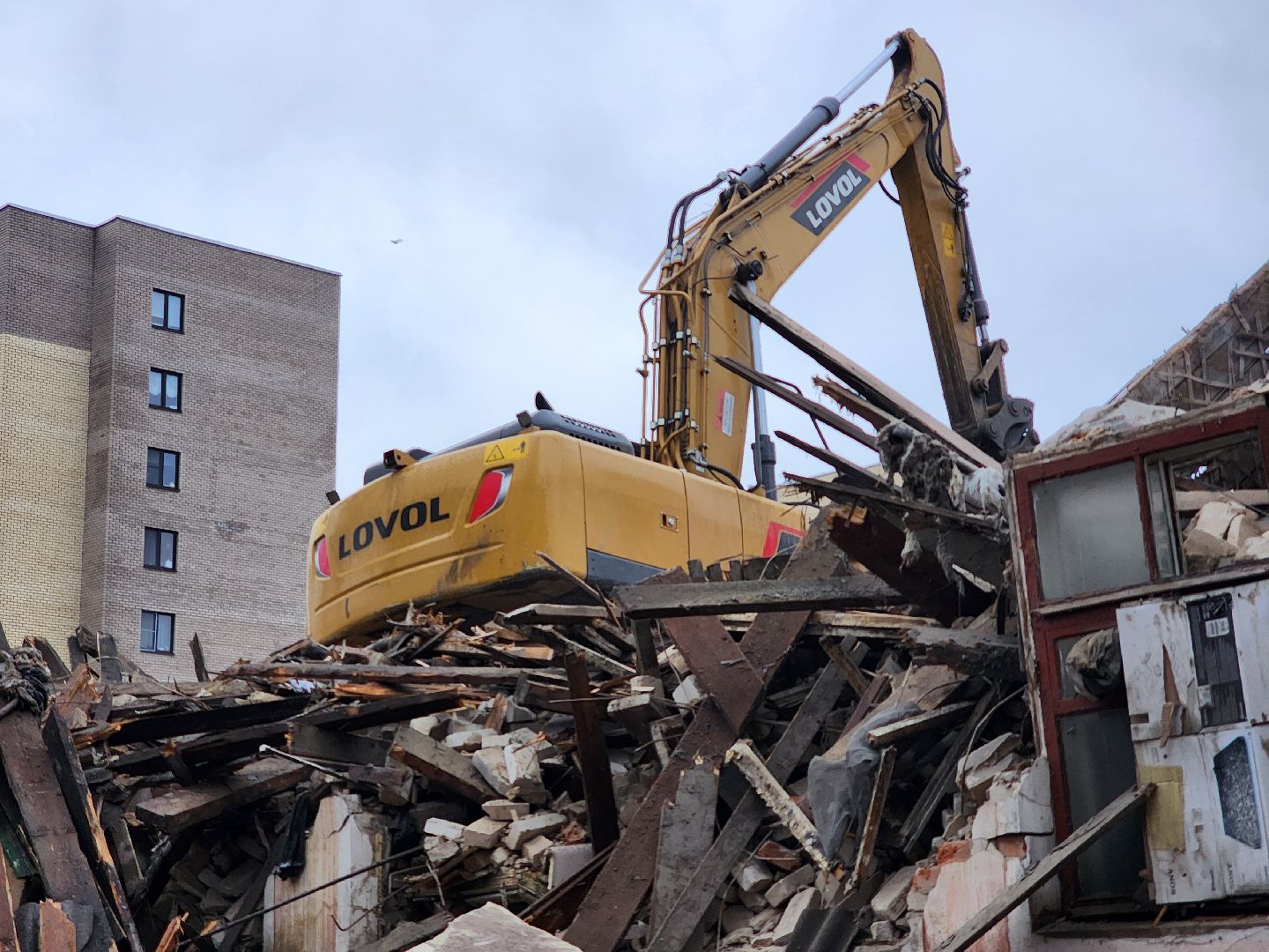 снос аварийного дома, аварийный дом, благоуйстройство, старая купавна,  богородский городской округ,