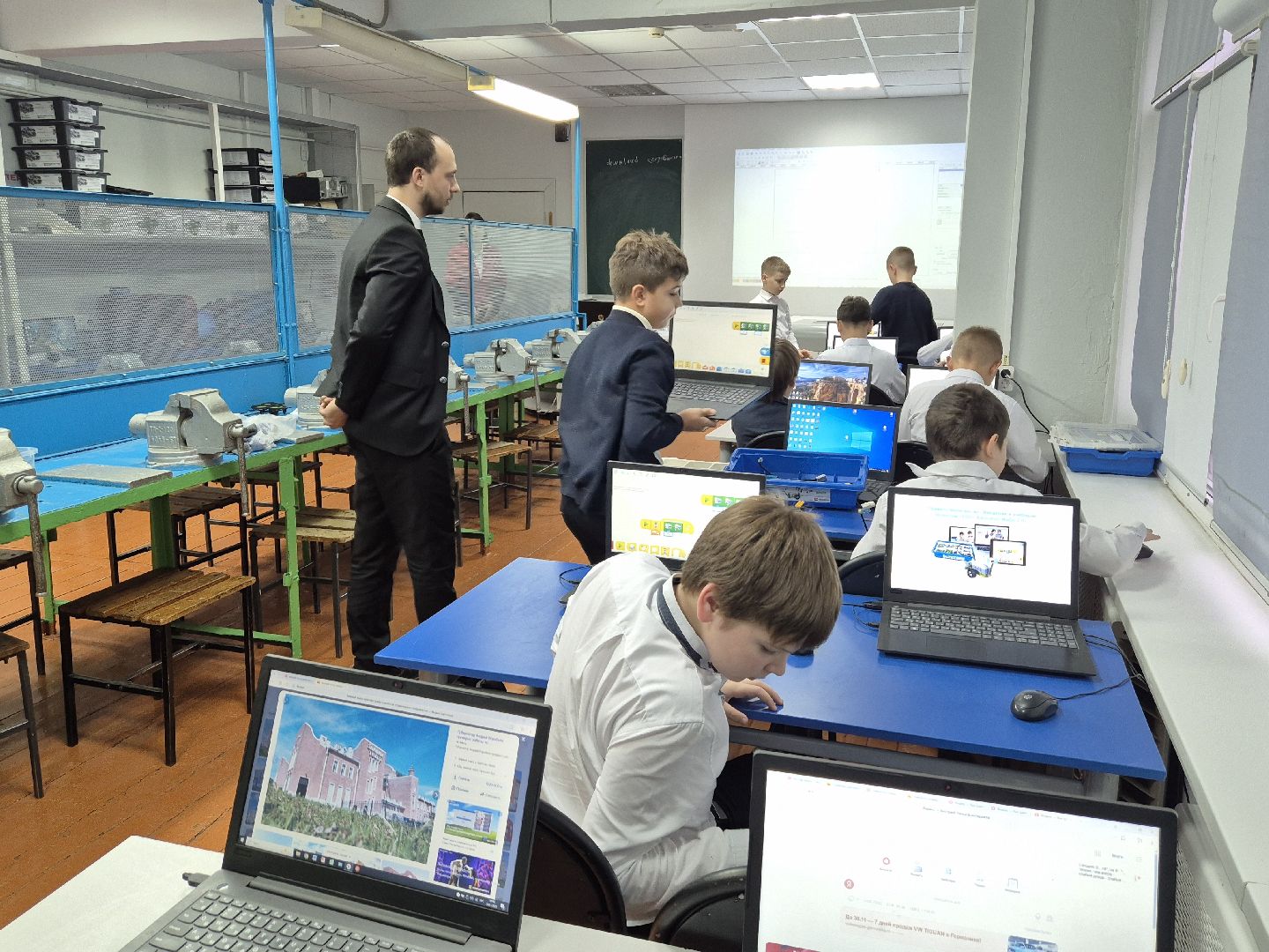 орехово-зуево, гимназия 15, современное оборудование, робототехника, 3d-моделирование,