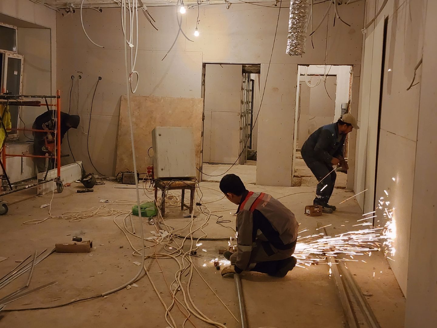 чехов, улица ильича 34а, детский сад, дошкольное отделение, лицей 4, капитальный  ремонт, капремонт здания, благоустройство территории , детские площадки, игровые элементы, пешеходные дорожки, освещение, лавочки и урны, детские павильоны, горки качели песочницы, фасадные работы , внутренняя отделка помещений ,госпрограмма московской области,