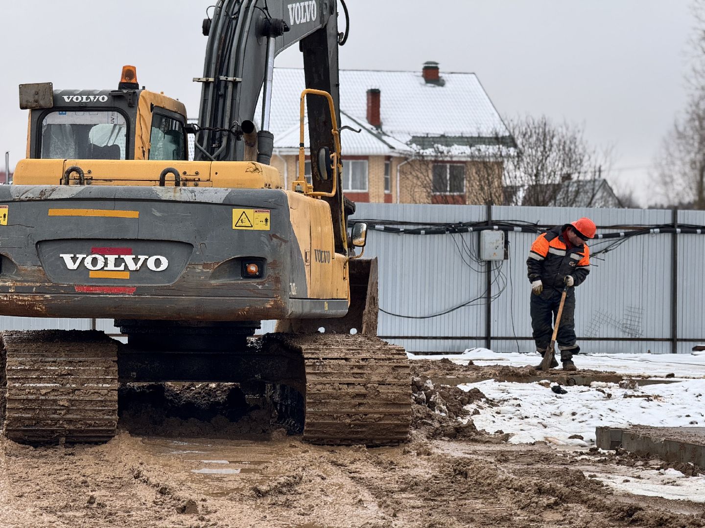 шаховская, строительство дома, стройка,