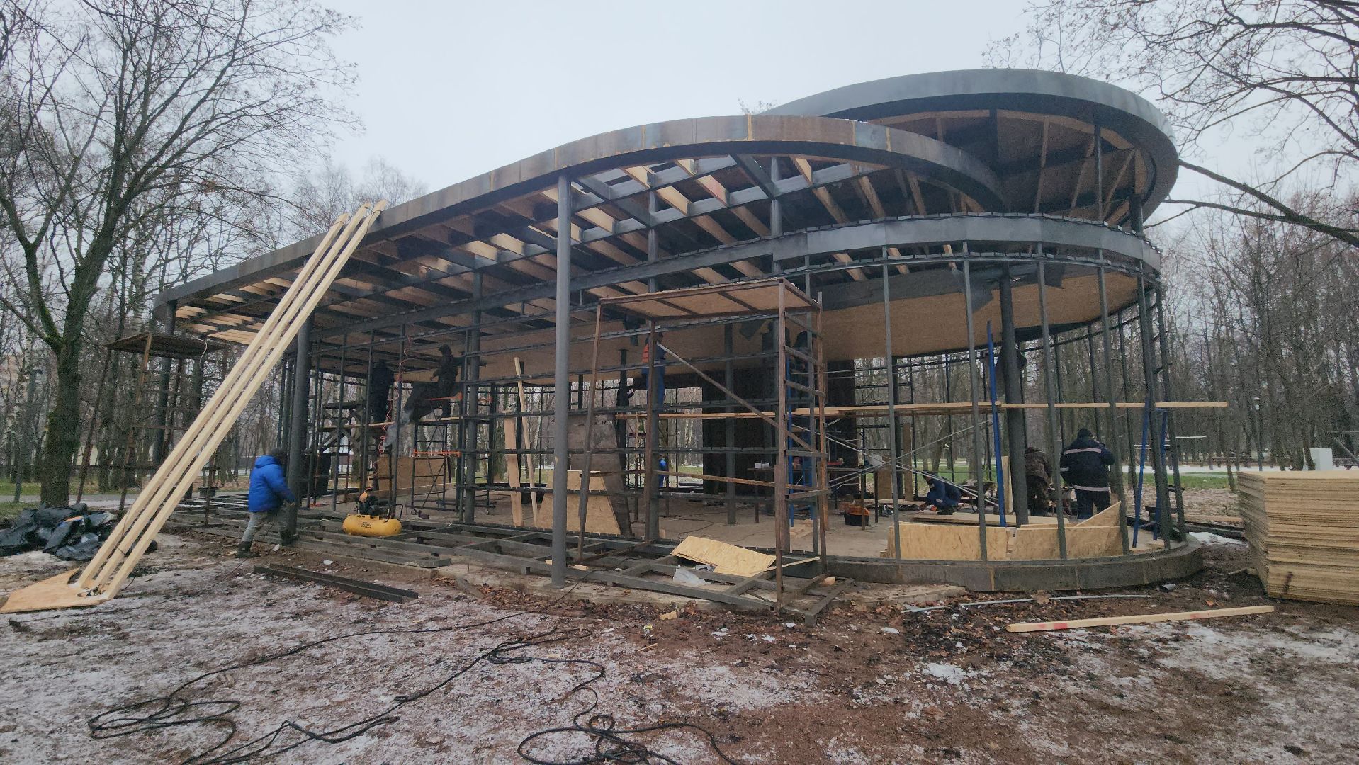 Люберцы, наташинский парк,строители,