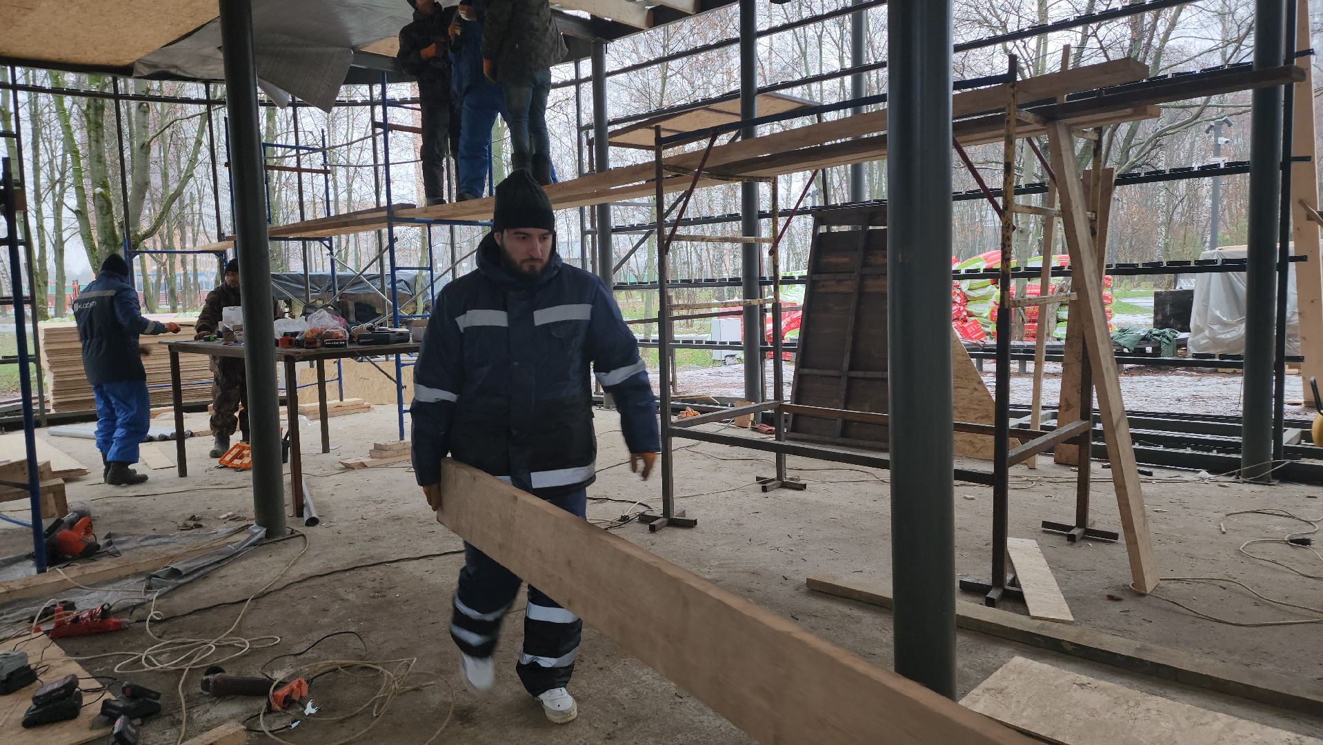 Люберцы, наташинский парк,строители,