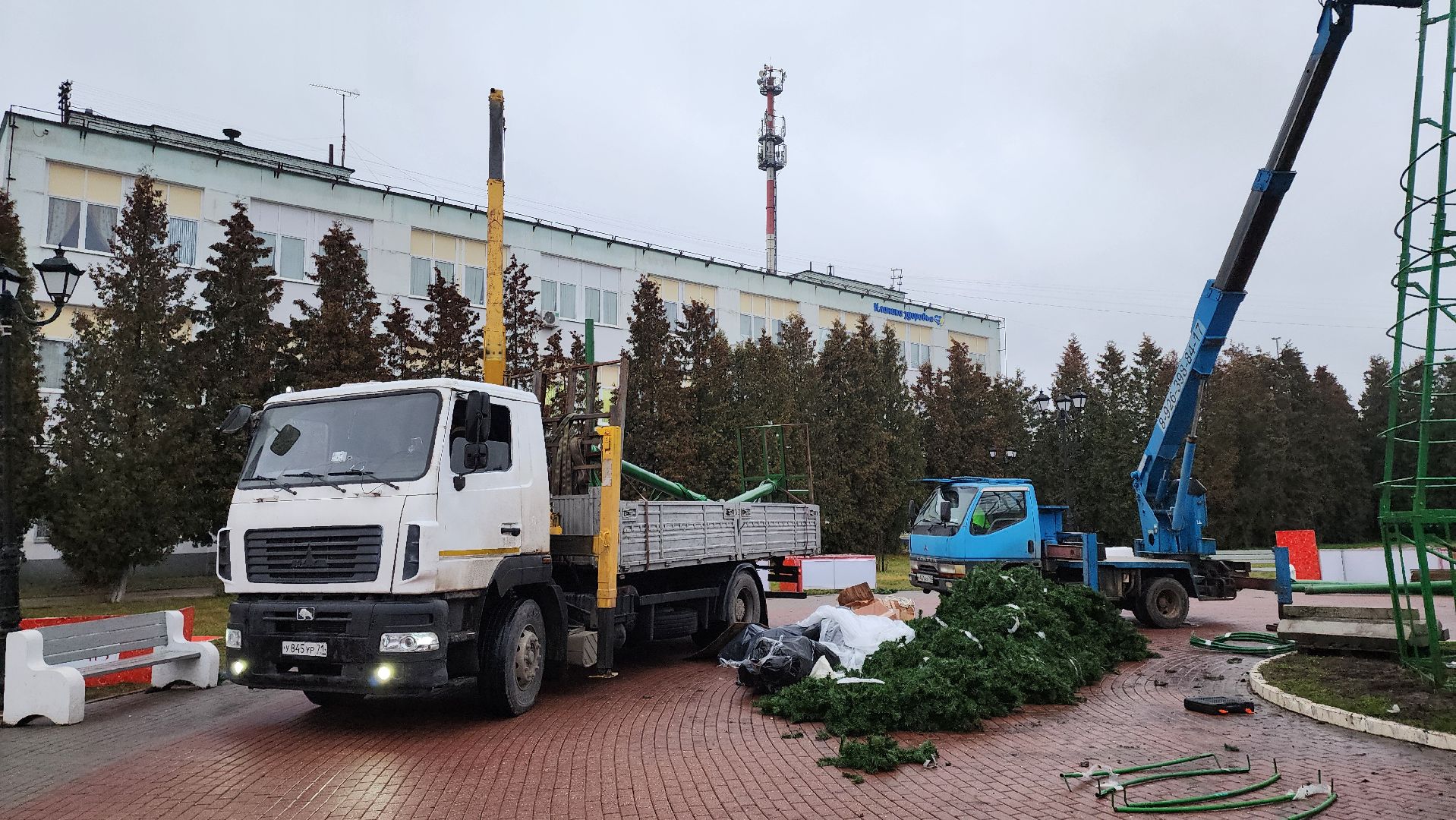 кашира, новый год, новогодняя елка, благоустройство, украшение города к новому году,