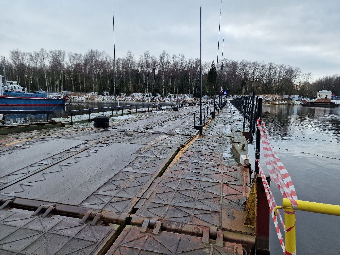 Дубна, Понтонныймост,