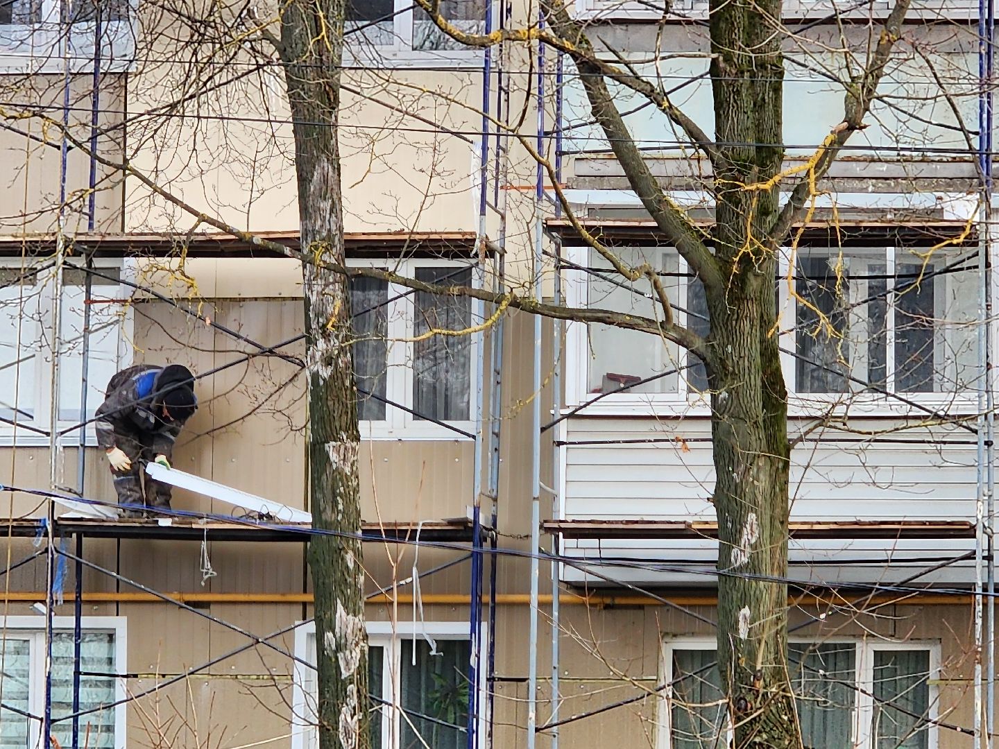 чехов, улица гагарина 56, микрорайон венюково, капремонт фасада, капитальный ремонт отмостки, наружные стены, гидроизоляция, утепление, цоколь, бетонирование, новая отмостка, облицовка, региональная программа московской области,замена кровли, инженерные сети,