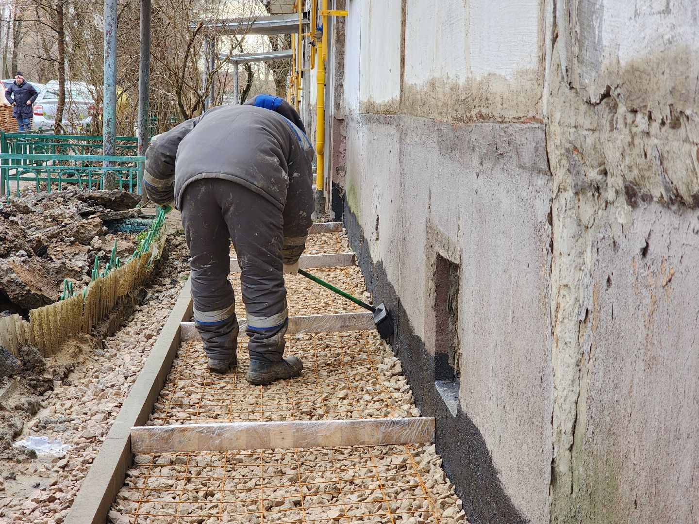 чехов, улица гагарина 56, микрорайон венюково, капремонт фасада, капитальный ремонт отмостки, наружные стены, гидроизоляция, утепление, цоколь, бетонирование, новая отмостка, облицовка, региональная программа московской области,замена кровли, инженерные сети,