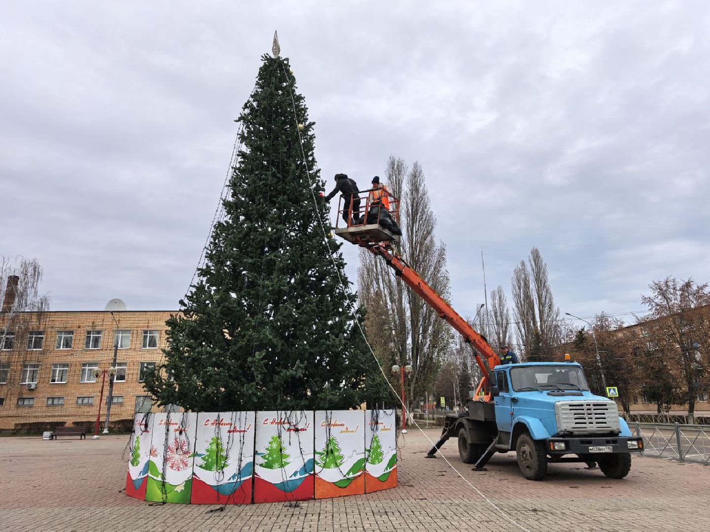серебряные пруды, новый год 2026, елка, цдк,
