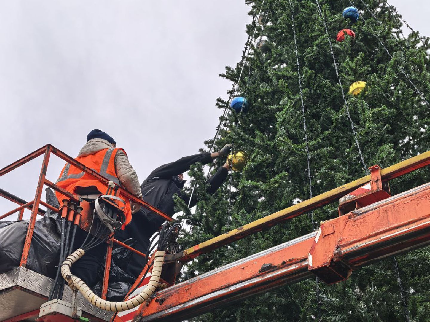 серебряные пруды, новый год 2026, елка, цдк,