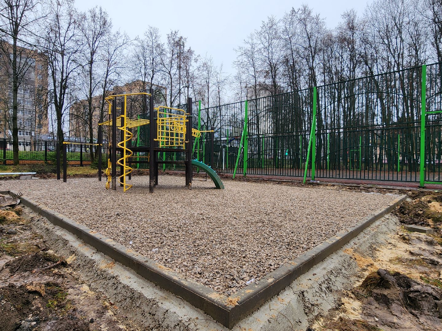 чехов, улица чехова 27, центр развития творчества детей и юношества, центр детского творчества, капремонт здания, капитальный ремонт, реконструкция, обновление, благоустройство территории, детские площадки, пешеходные дорожки, проходы и проезды, замена покрытия, фасадные работы, замена кровли, перекрытия, госпрограмма московской области, строительство и капремонт социальных объектов,