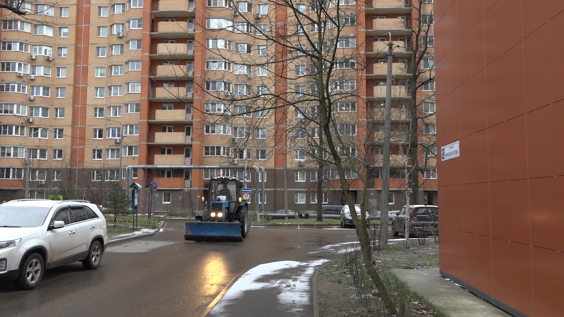 уборка улиц, власиха жкх, власиха жкх и благоустройство, содержание территории, микрорайон тополек власиха,