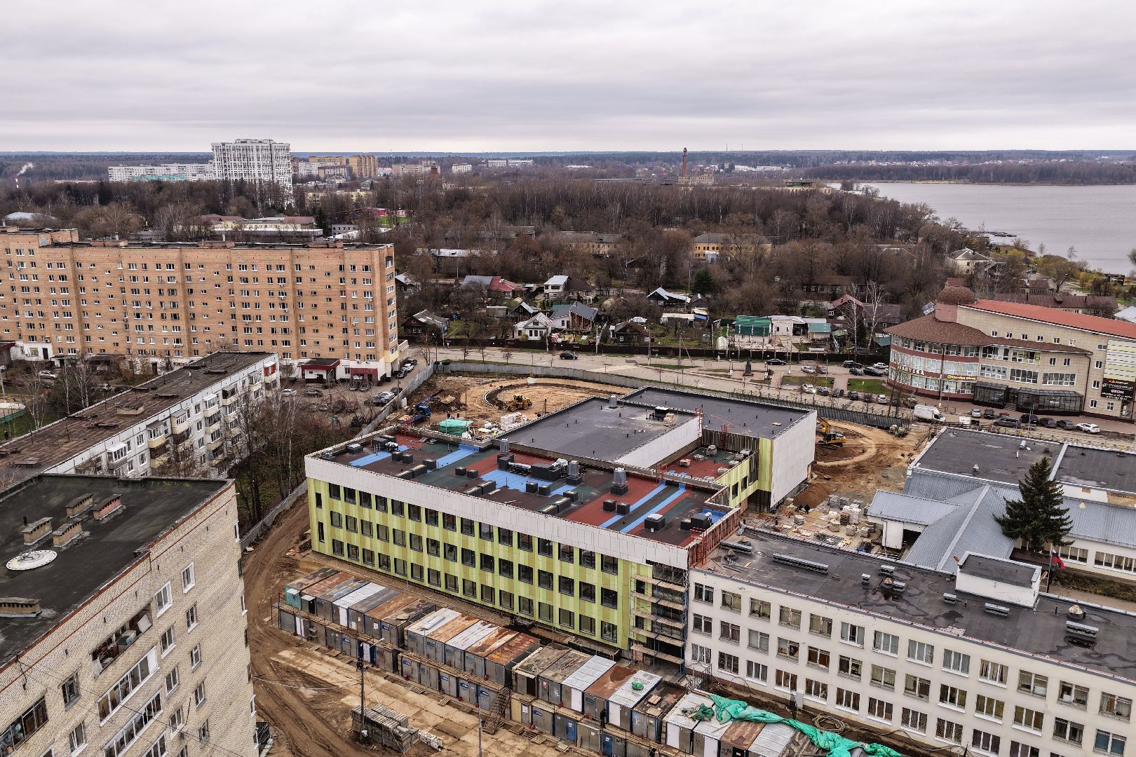 видео с коптера, гимназия 6 в солнечногорске,