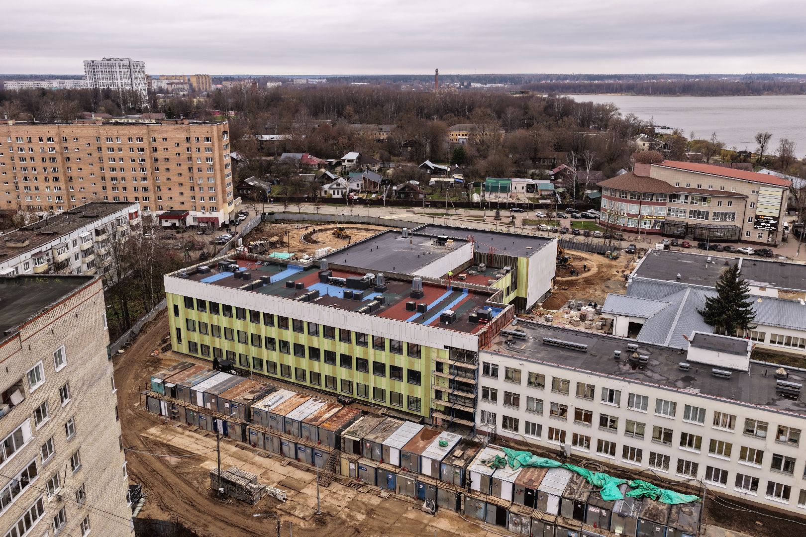 видео с коптера, гимназия 6 в солнечногорске,