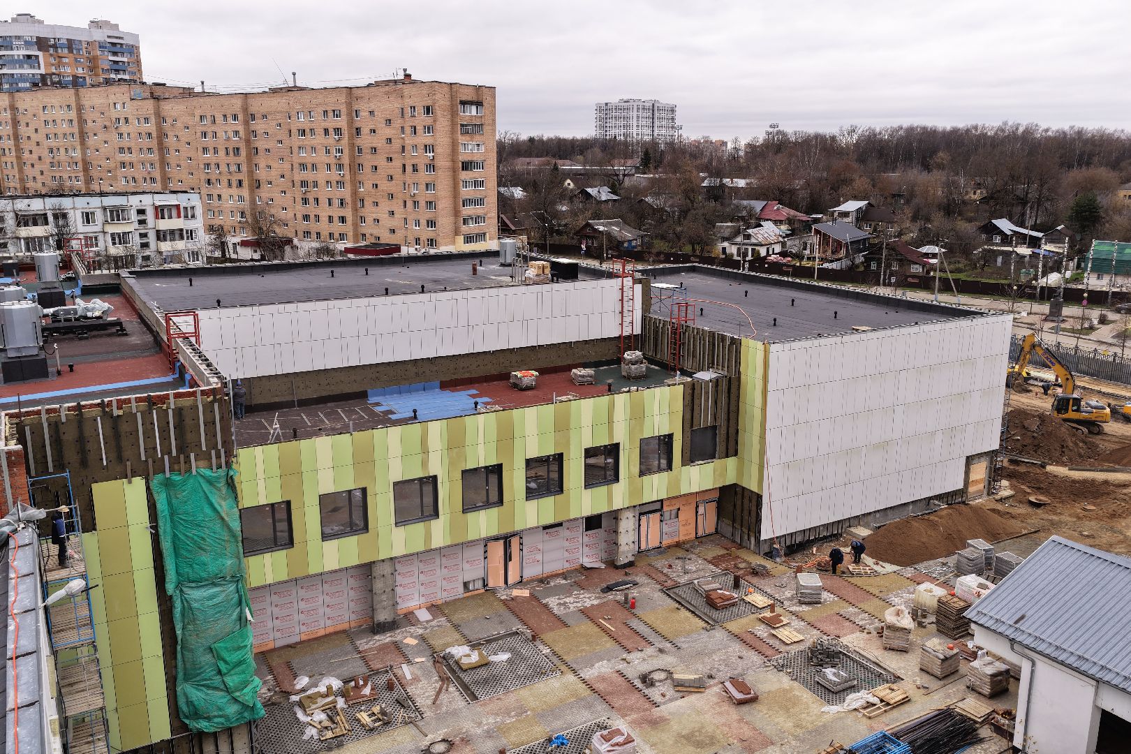 видео с коптера, гимназия 6 в солнечногорске,