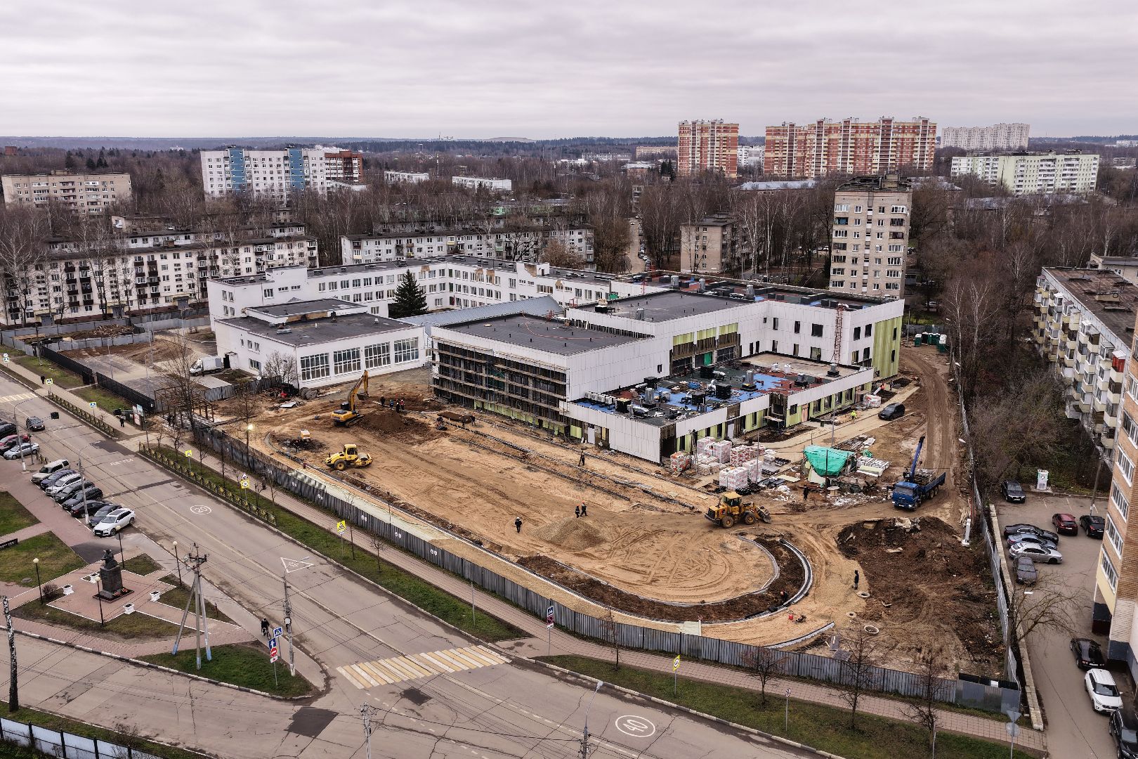 видео с коптера, гимназия 6 в солнечногорске,