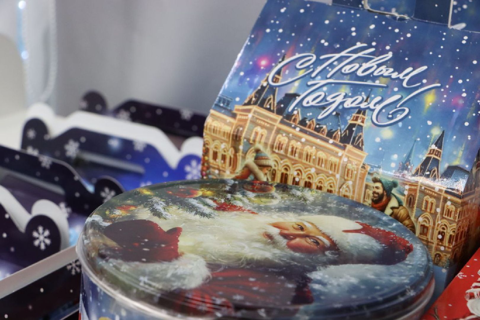 серебряные пруды, благотворительность, сво, помощь беженцам из херсона, помощь беженцам из сирии, парикмахер-стилист, гуманитарная помощь,