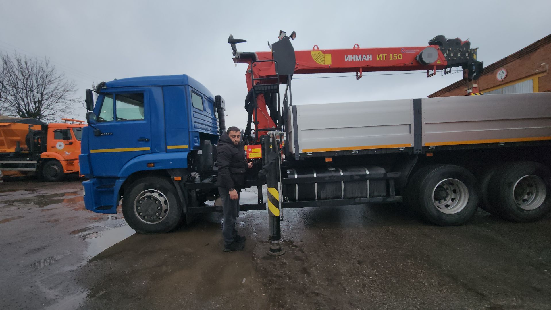 серпухов, комбинат благоустройства, новая коммунальная техника,