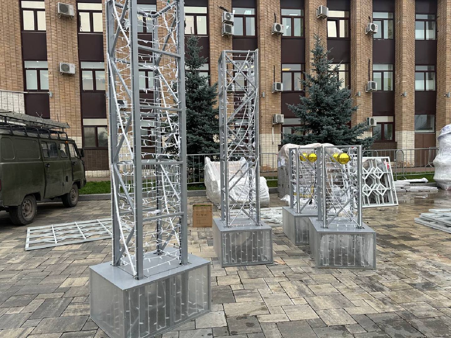 зима в подмосковье, домодедово, новогодняя елка,